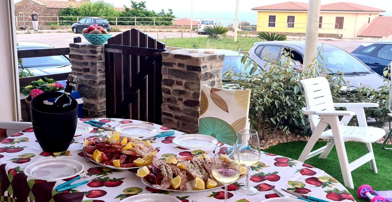 Villetta Giulia Fronte Mare Стинтино Экстерьер фото